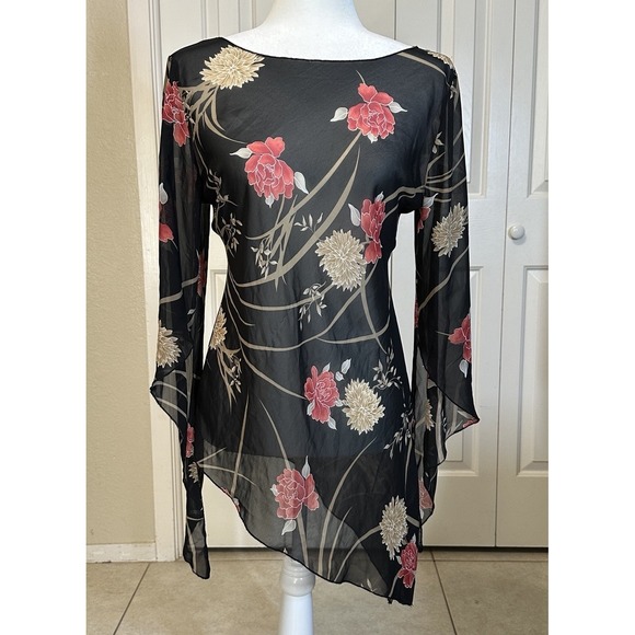 Vixen Black Red FloralPaisley Sheer 3/4 Sleeve Asymmetrical Tunic Top Size Small - Picture 1 of 12